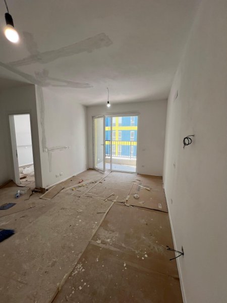 Tirane, shitet apartament 1+1+Ballkon Kati 5, 60 m² 85.000 € (Univers City QTU)