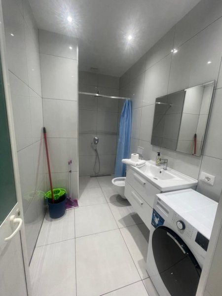 Jepet me Qera Super Apartament 2+1 tek Fundi i Jordan Misjes, Kati 3, 80 m² 450 €uro