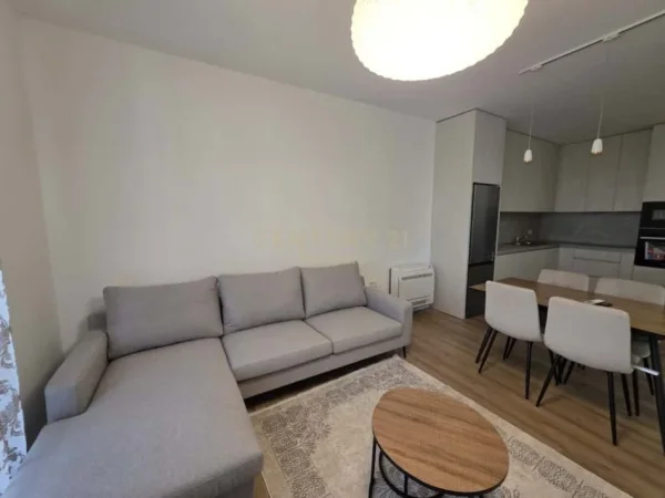 Tirane, jepet me qera apartament 2+1 Kati 3, 100 m² 800 € (DON BOSKO)