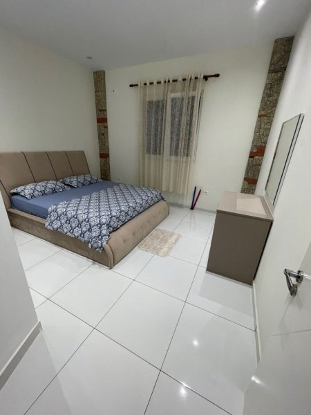 Jepet me Qera Super Apartament 2+1 tek Fundi i Jordan Misjes, 550€uro
