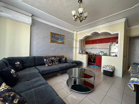 Tirane, jepet me qera apartament 2+1 Kati 6, 96 m² 590 € 