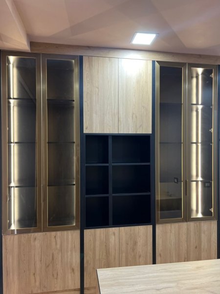 Jepet me Qera Zyrë tek Mine Peza Afer Prokurorise,Kati 0, 19 m² 300 €uro