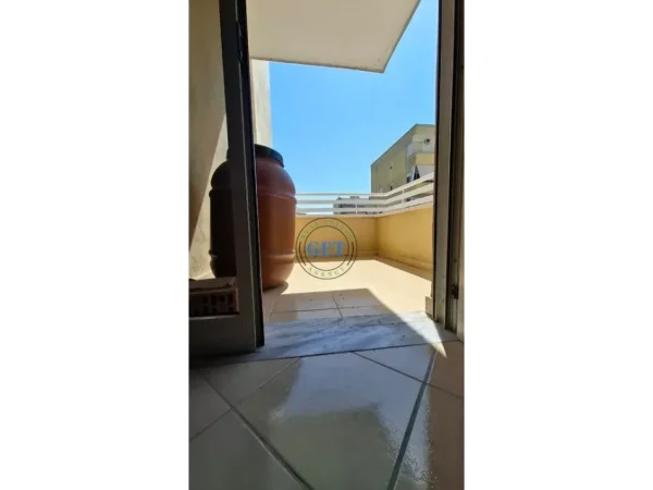 Durres, jepet me qera apartament 2+1+Ballkon Kati 6, 82 m² 400 € (Plazh Iliria)