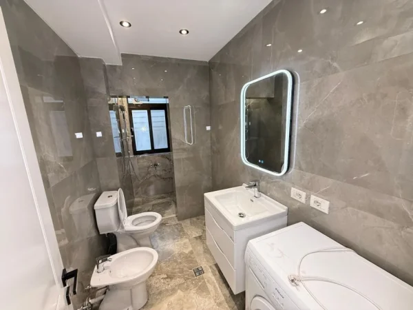 📢 Jepet me qira Apartament 2+1  📍 21 Dhjetori, Tiranë