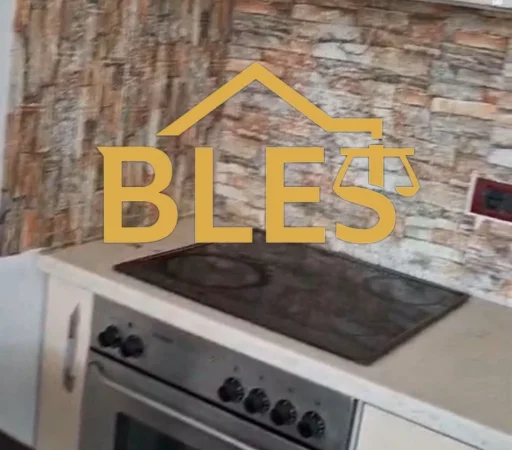 Tirane, jepet me qera shtepi 2+1 Kati 3, 90 m² 350 € (Rruga Kristaq Mone)