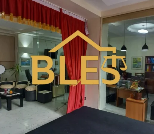 Tirane, shitet bar-kafe Kati 0, 96 m² 250.000 € (Rruga Vasil Tromara)