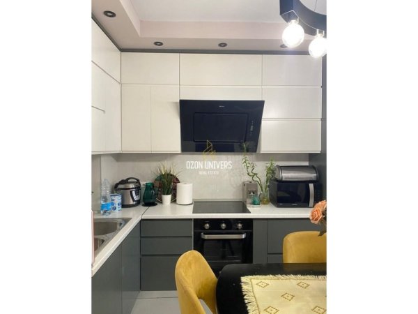 Tirane, jepet me qera apartament 1+1 Kati 7, 70 m² 1.000 € (Stadiumi Dinamo)
