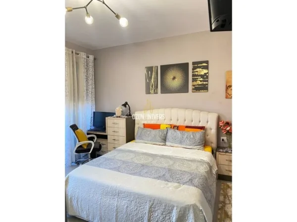 Tirane, jepet me qera apartament 1+1 Kati 7, 70 m² 800€/muaj (Stadiumi Dinamo)
