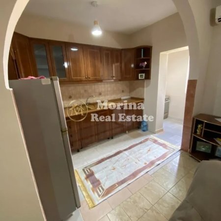 Tirane, jepet me qera apartament 2+1 Kati 5, 100 m² 650 € (Rruga Elbasanit, Ambasada Amerikane)