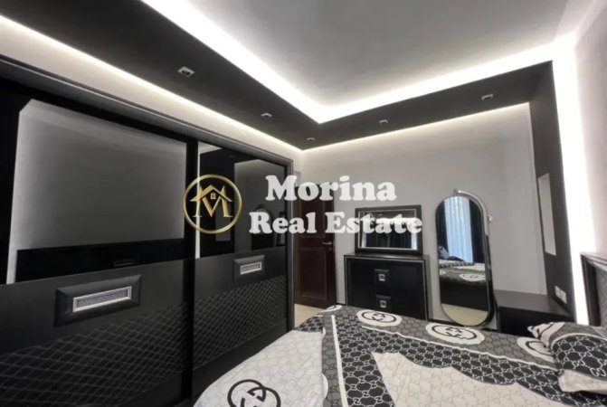 Tirane, jepet me qera apartament 1+1 Kati 1, 80 m² 500 € (Ish Restorant Durresi)