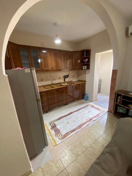 Tirane, jepet me qera apartament 2+1 Kati 5, 100 m² 650 € (AMBASADA AMERIKANE)