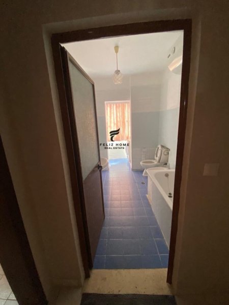 Tirane, jepet me qera apartament 2+1 Kati 5, 100 m² 650 € (AMBASADA AMERIKANE)