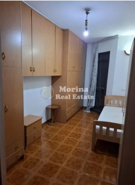 Tirane, jepet me qera apartament 2+1 Kati 4, 105 m² 550 € (21 Dhjetori)