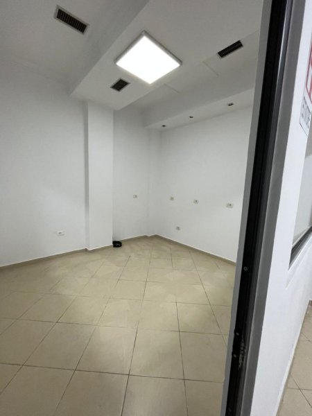 Tirane, jepet me qera Kati 3, 165 m² 1.700 € 