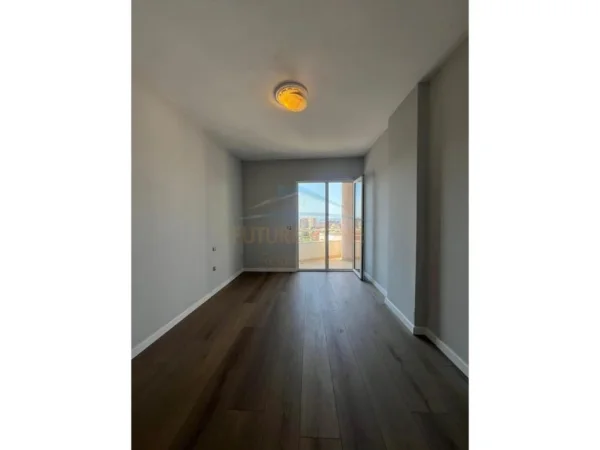Tirane, shitet apartament 2+1 Kati 4, 119 m² 143.000 € 