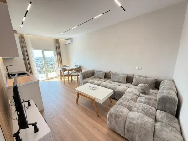 Tirane, jepet me qera apartament 2+1 Kati 5, 80 m² 125.000 € 