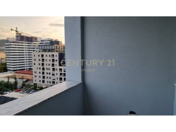 Tirane, jepet me qera apartament 1+1+Ballkon Kati 9, 77 m² 550 € 