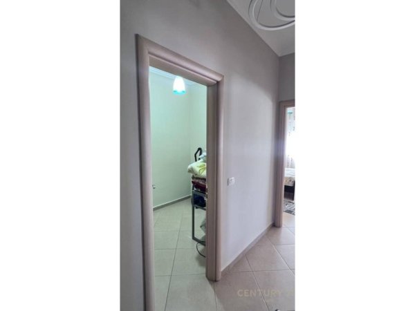 Tirane, jap me qera apartament 1+1 Kati 4, 75 m² 500 € (Kodra e Diellit)