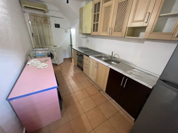 Tirane, jap me qera apartament 1+1 Kati 0, 60 m² 350 €