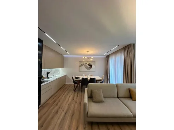 Tirane, jepet me qera apartament 3+1+Aneks Kati 11, 120 m² 1.200 € 