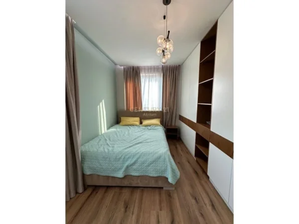 Tirane, jepet me qera apartament 3+1+Aneks Kati 11, 120 m² 1.200 € 