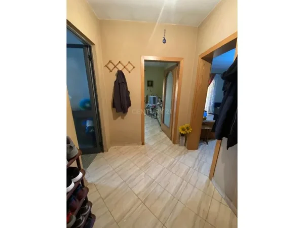 Tirane, shes apartament 1+1+Ballkon Kati 9, 96 m² 150.000 € (21dhjetori)