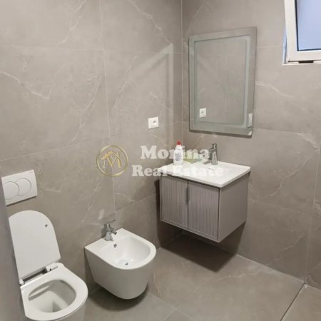Tirane, jepet me qera apartament 1+1 Kati 1, 60 m² 400 € (Selite)