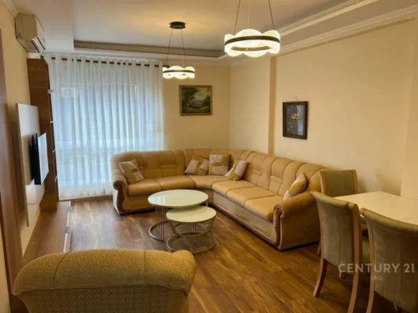 Tirane, shes apartament Kati 2, 68 m² 160.000 € (Pazari Ri)