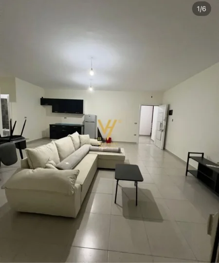 Tirane, jepet me qera apartament 1+1+Ballkon Kati 4, 62 m² 370 € (SHKOZE)