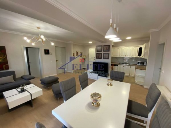 Tirane, jepet me qera apartament 3+1+Aneks Kati 5, 125 m² 1.200 € 