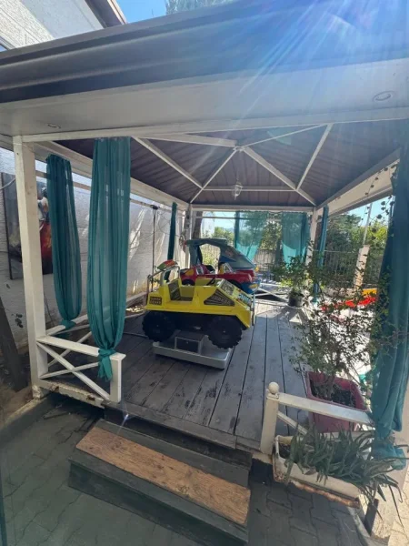 🏢 Jepet me Qira – Njësi Komerciale + Tokë 📍 Paskuqan, vetëm 5 minuta nga Unaza e Madhe, Tiranë