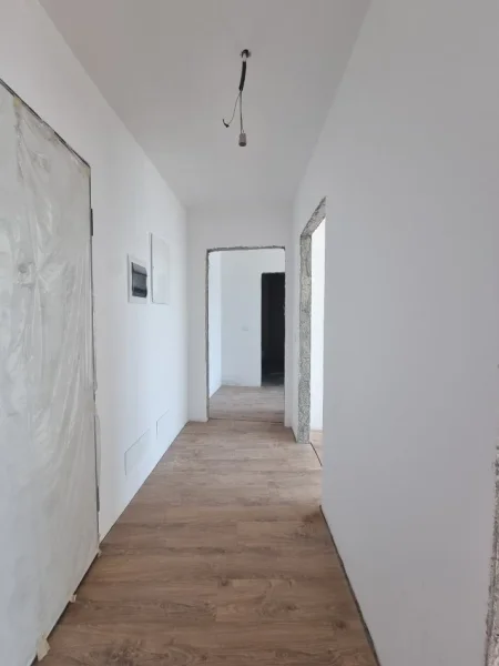 Tirane, shitet apartament 2+1+Aneks+Ballkon , 103 m² 350.000 € 