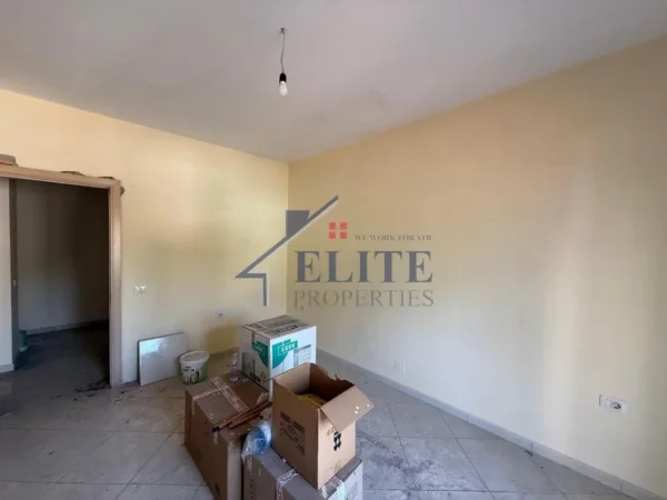 Tirane, shitet apartament 2+1+Ballkon Kati 2, 105 m² 130.000 € 