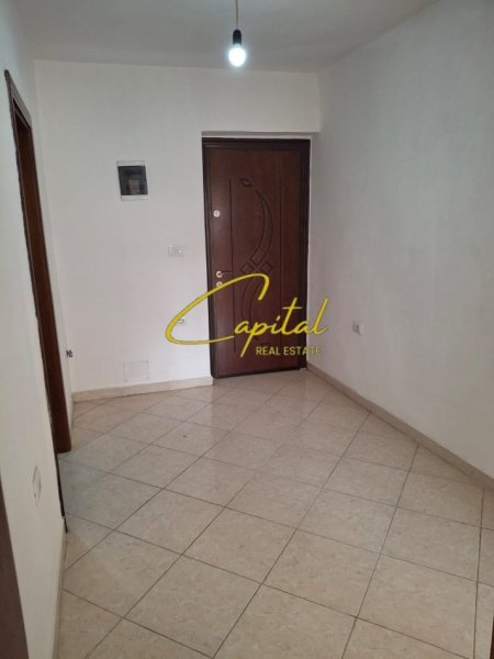 Tirane, shitet apartament 1+1 Kati 4, 62 m² 58.000 € (KAMEZ)