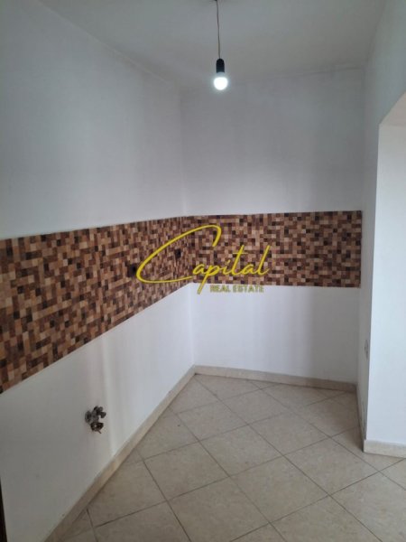 Tirane, shitet apartament 1+1 Kati 4, 62 m² 58.000 € (KAMEZ)