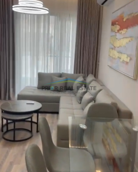 Tirane, jepet me qera apartament 1+1+Ballkon Kati 3, 71 m² 1.000 € (Rruga e Kosovareve)