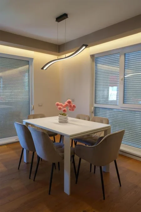 Tirane, shitet apartament 3+1+Ballkon Kati 12, 140 m² 360.000 € (Kompleksi Magnet)