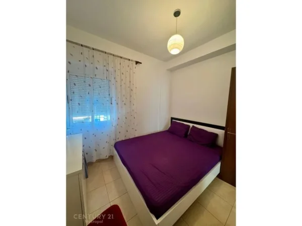 Tirane, jepet me qera apartament 2+1 Kati 7, 85 m² 550 € (Ali Demi)