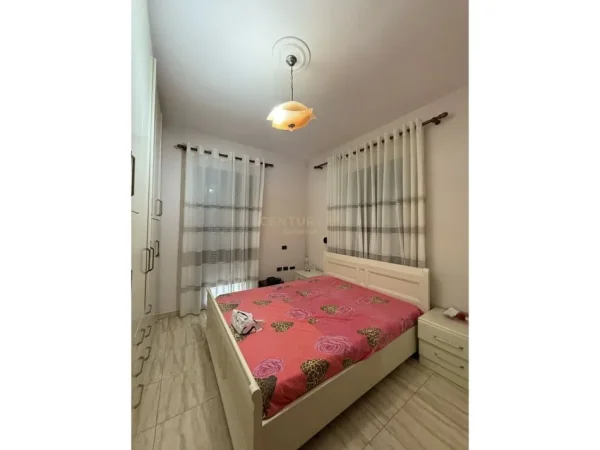 Tirane, jepet me qera apartament 2+1 Kati 1, 100 m² 550 € (Kodra e Priftit)