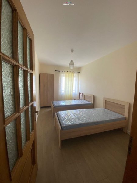 Tirane, jepet me qera apartament 2+1 Kati 6, 100 m² 550 € (dritan hoxha)