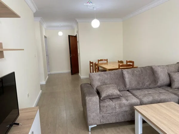 Tirane, jepet me qera apartament 2+1 Kati 6, 100 m² 550 € (dritan hoxha)