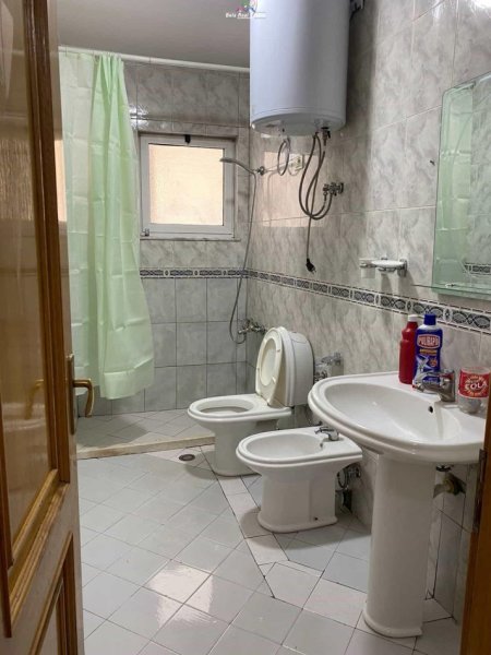 Tirane, jepet me qera apartament 2+1 Kati 6, 100 m² 550 € (dritan hoxha)