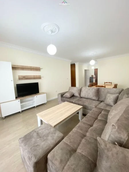 Tirane, jepet me qera apartament 2+1 Kati 6, 100 m² 550 € (dritan hoxha)