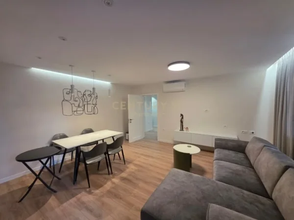 Tirane, jepet me qera apartament Kati 3, 93 m² 900 € 
