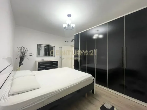 Tirane, shes apartament 2+1 Kati 3, 69 m² 140.000 € (Vasil Shanto)