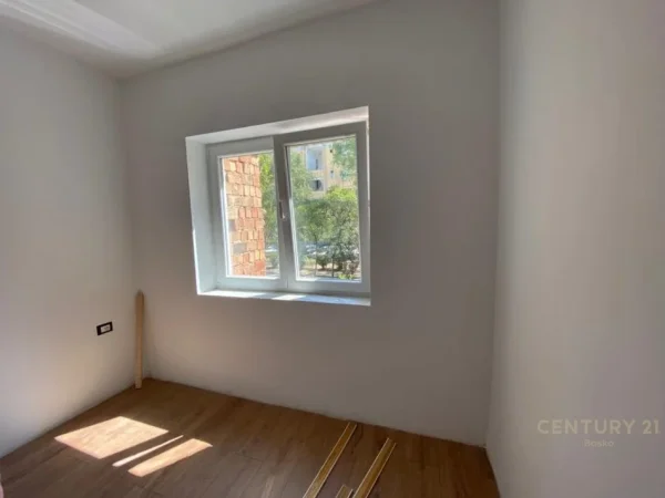 Tirane, shes apartament 1+1 Kati 2, 30 m² 75.000 € (Don Bosko)