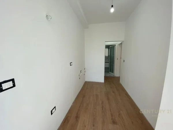 Tirane, shes apartament 1+1 Kati 2, 30 m² 75.000 € (Don Bosko)