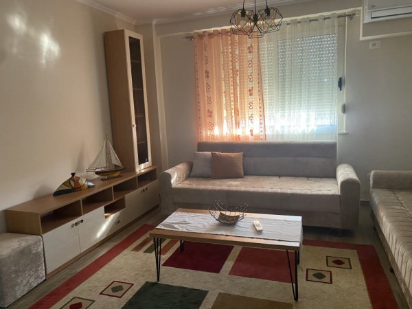 Durres Plazh, jepet me qera apartament 1+1+Aneks+Ballkon Kati 3, 470 € 