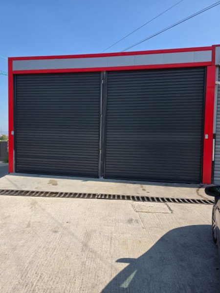 Tirane, jepet me qera magazine Kati 0, 110 m² 1.100 € (Rruga 7 Nentori Mezez)