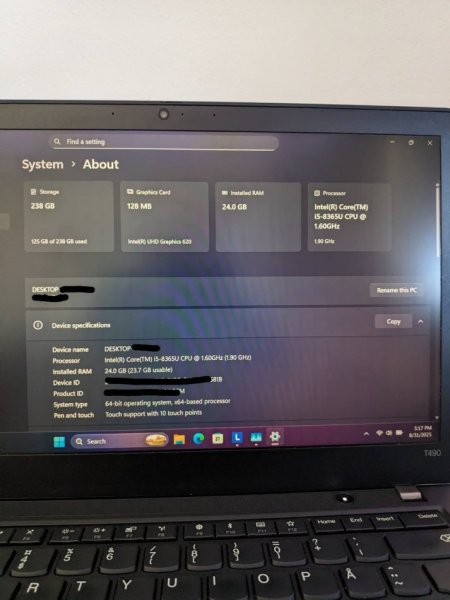 Tirane, shes Laptop Lenovo Thinkpad T490 24 gb RAM